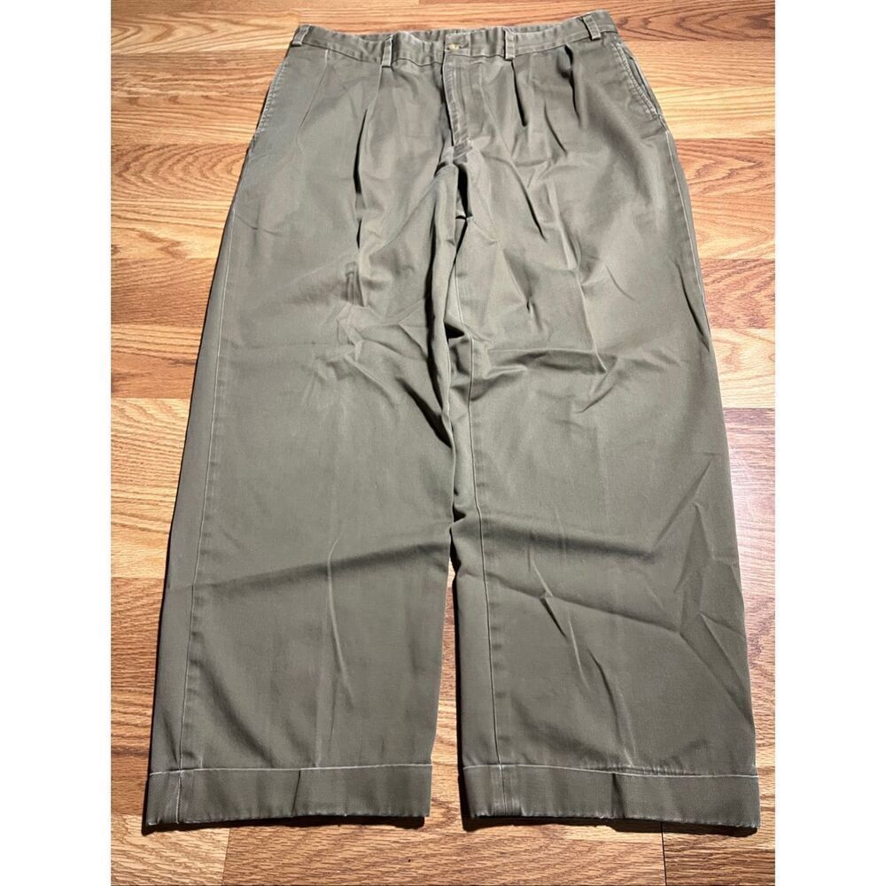 Bills Khakis Men’s Pleated USA Made Cuffed Pants 38